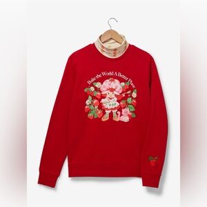 Strawberry shortcake turtle neck crewneck Sweatshirt box lunch exclusive Medium